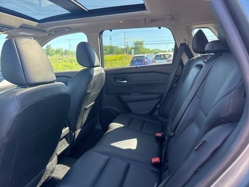 Certified 2023 Nissan Rogue SV w/ SV Premium Package AWD/4WD image 12