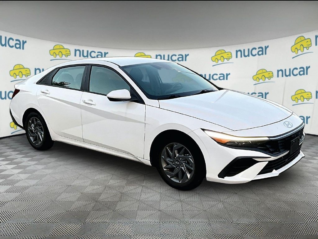 Used 2024 Hyundai Elantra SEL FWD image 1