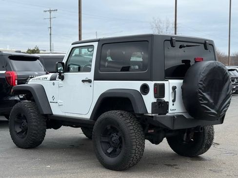 Used 2011 Jeep Wrangler Rubicon w/ PWR Convenience Group AWD/4WD image 37