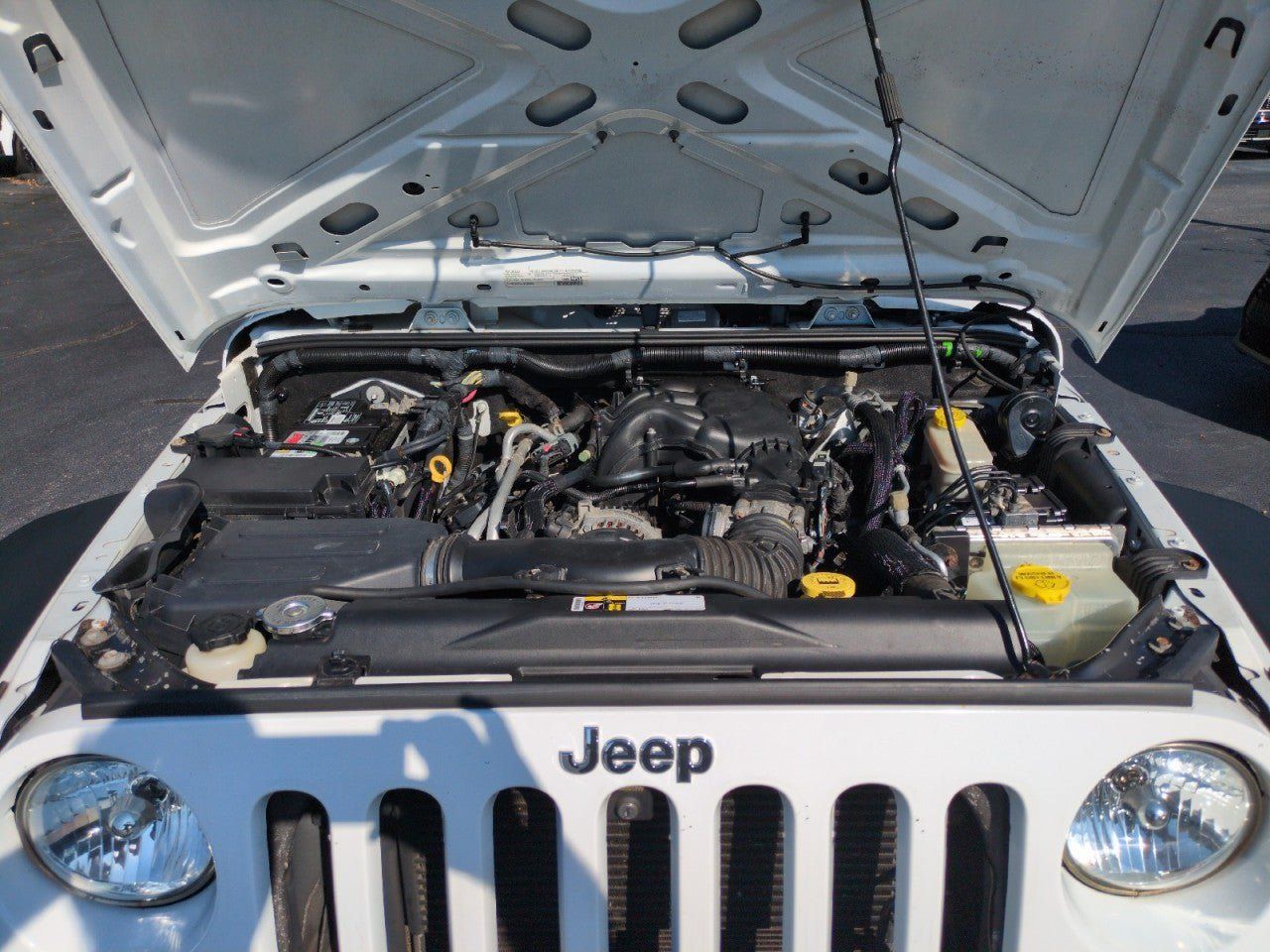 Used 2016 Jeep Wrangler Unlimited Sport w/ Quick Order Package 24S AWD/4WD image 25