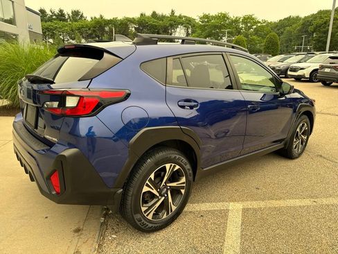 Used 2024 Subaru Crosstrek 2.0i Premium AWD/4WD image 2