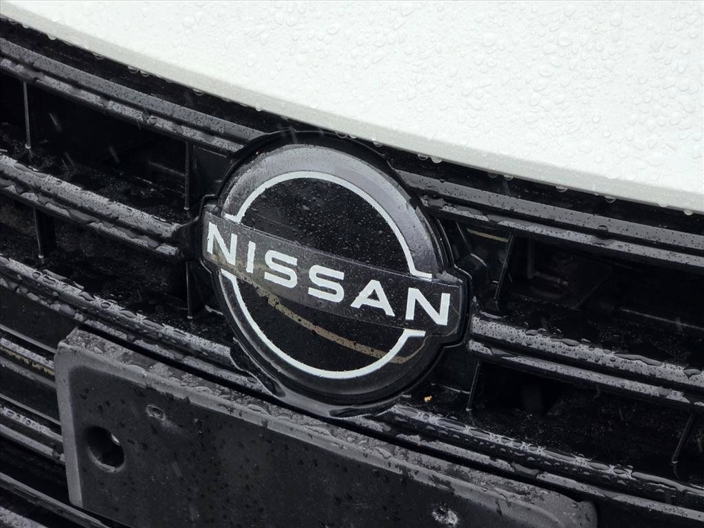 Used 2024 Nissan Versa S FWD image 20