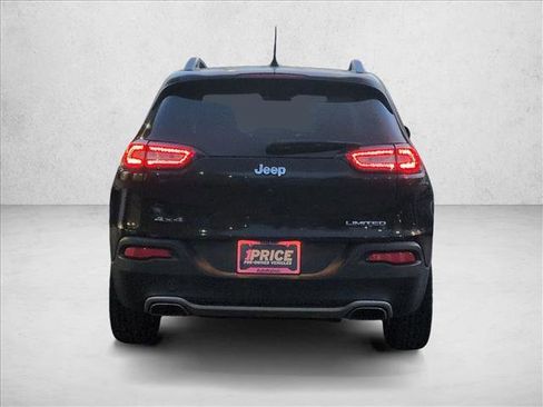 Used 2016 Jeep Cherokee Limited image 6