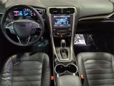 Used 2016 Ford Fusion SE w/ Equipment Group 202A image 15