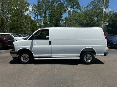 Used 2025 GMC Savana 2500 w/ Driver Convenience Package RWD image 2