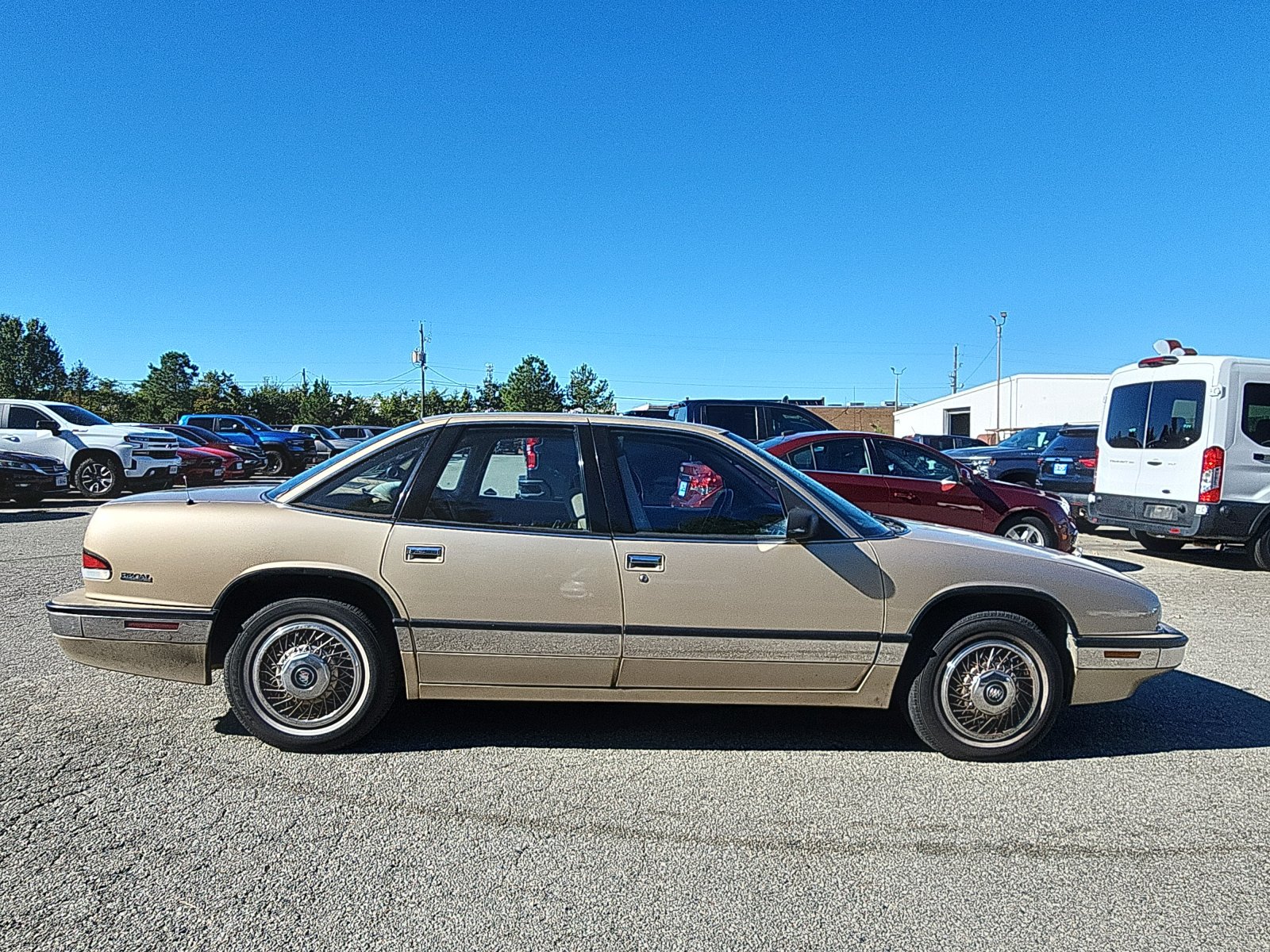 Used 1992 Buick Regal Limited FWD image 6