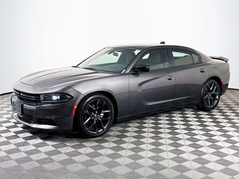 Used 2023 Dodge Charger SXT w/ Blacktop Package RWD image 4