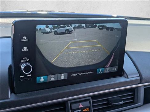 Used 2024 Honda Pilot EX-L image 18