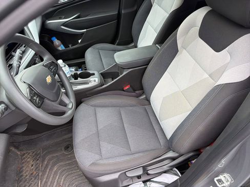 Used 2025 Chevrolet Trax LS FWD image 8