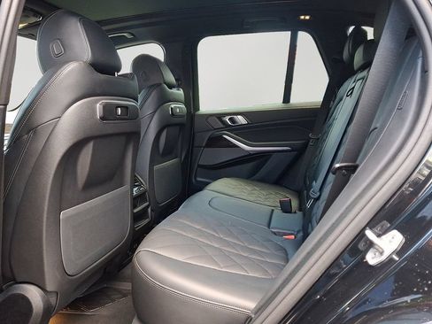 Certified 2025 BMW X5 xDrive40i w/ M Sport Package AWD/4WD image 8