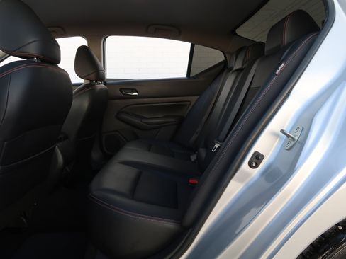 Used 2019 Nissan Altima 2.5 SR image 33