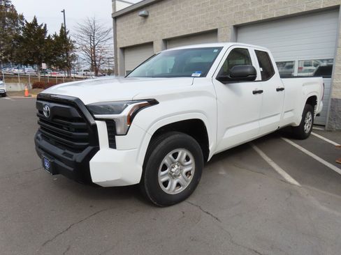 Used 2024 Toyota Tundra SR w/ SR Tow Package image 3