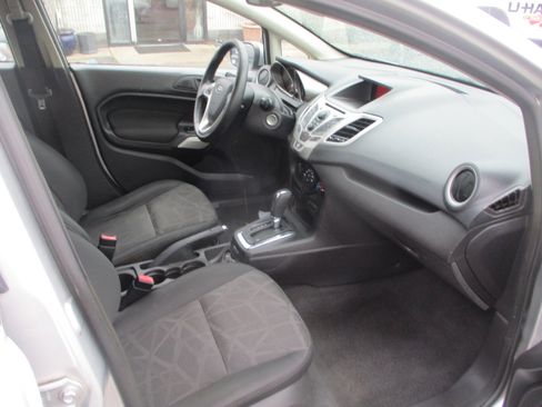 Used 2011 Ford Fiesta SEL image 7