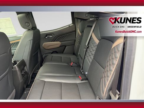 New 2026 GMC Canyon Denali AWD/4WD image 31