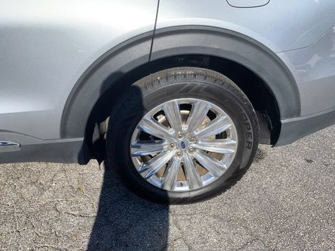 Certified 2022 Ford Explorer Limited w/ Equipment Group 301A RWD image 37