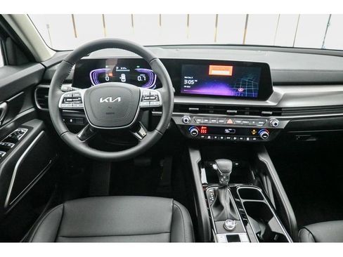 New 2025 Kia Telluride LX image 15