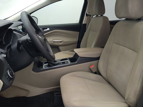 Used 2017 Ford Escape SE w/ Equipment Group 201A FWD image 17