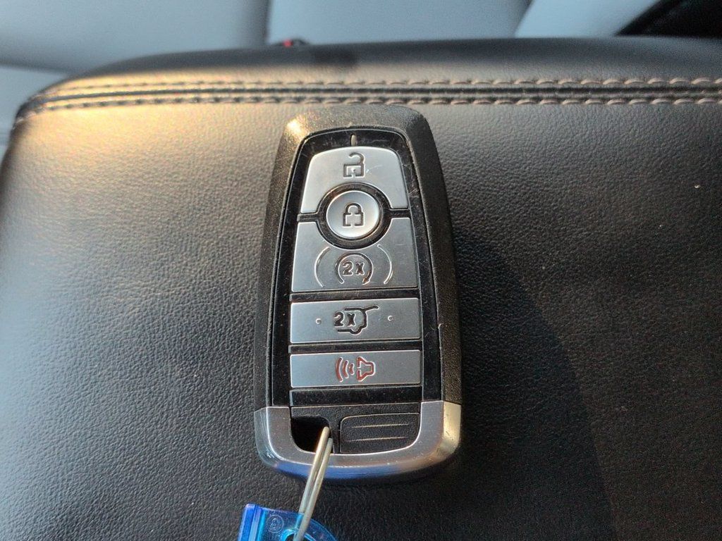 Used 2021 Ford Explorer XLT w/ Equipment Group 202A RWD image 30