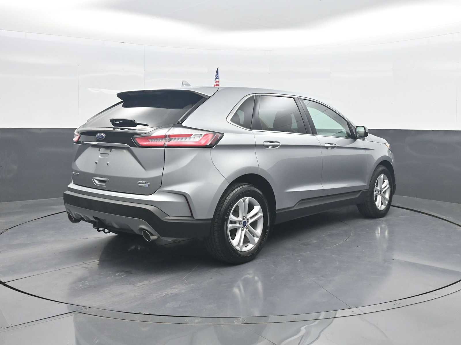 Used 2020 Ford Edge SEL w/ Convenience Package AWD/4WD image 8