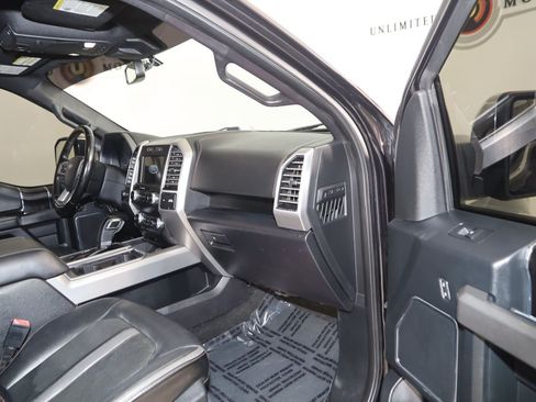 Used 2019 Ford F150 Platinum w/ FX4 Off-Road Package AWD/4WD image 46