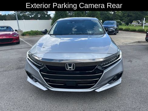 Used 2021 Honda Accord Sport image 9
