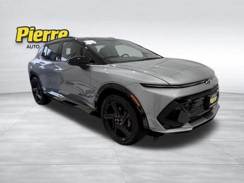 Used 2024 Chevrolet Equinox EV RS image 7