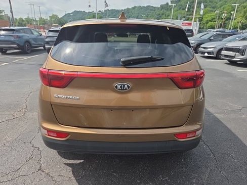 Used 2017 Kia Sportage LX AWD/4WD image 6
