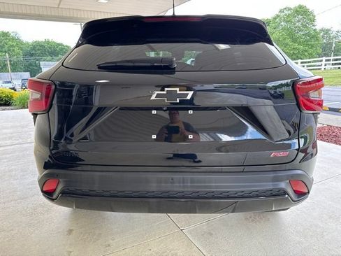 Used 2024 Chevrolet Trax RS w/ Driver Confidence Package FWD image 7