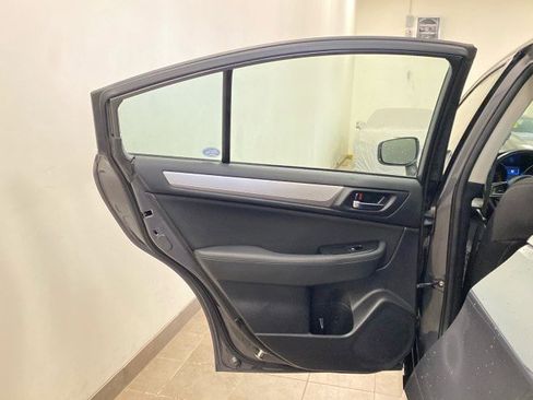 Used 2018 Subaru Legacy 2.5i Premium image 9
