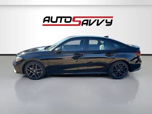 Used 2025 Honda Civic Sport Touring image 4