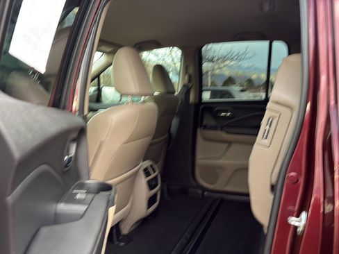 Certified 2018 Honda Ridgeline RTL-T image 14