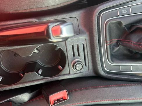 Used 2015 Volkswagen GTI Autobahn w/ Lighting Package (SEL) FWD image 18