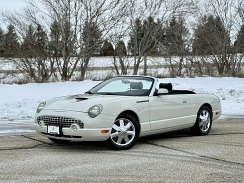 Used 2002 Ford Thunderbird Base image 3