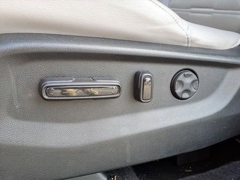 Used 2019 Honda CR-V EX-L image 4