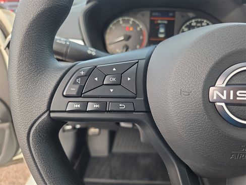 Used 2025 Nissan Altima 2.5 S image 16