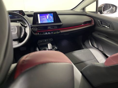 Used 2023 Toyota Prius Prime FWD image 17