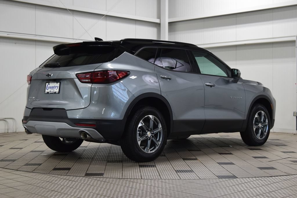 New 2026 Chevrolet Blazer LT w/ Sound & Technology Package AWD/4WD image 8
