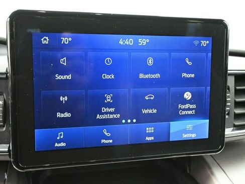 Used 2022 Ford Explorer XLT w/ Equipment Group 202A image 13