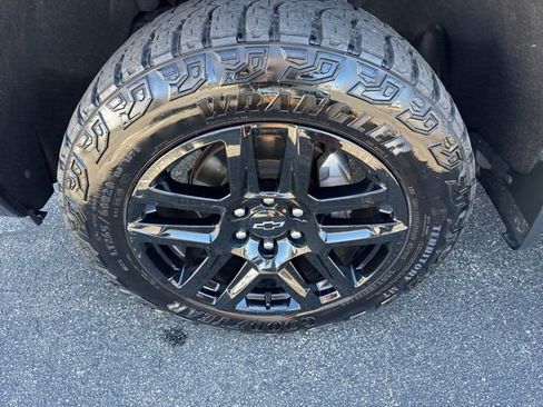 Used 2023 Chevrolet Silverado 1500 LT Trail Boss w/ Convenience Package II image 32