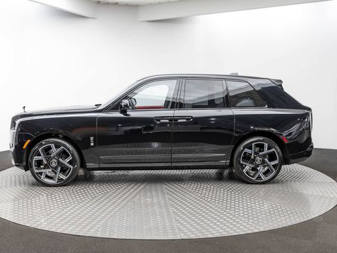 New 2027 Rolls-Royce Cullinan Black Badge AWD/4WD image 3