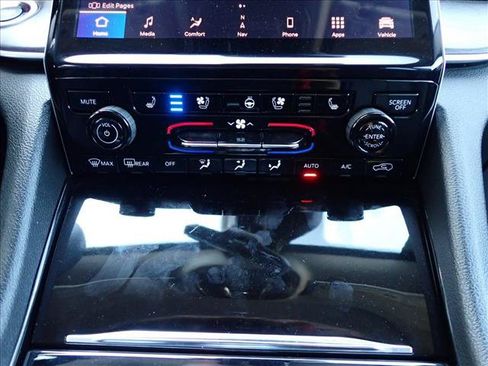 Used 2023 Jeep Grand Cherokee Limited w/ Luxury Tech Group II AWD/4WD image 20