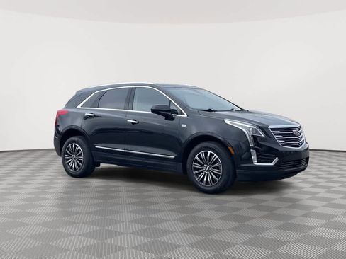 Used 2019 Cadillac XT5 Luxury image 2