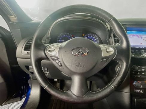 Used 2017 INFINITI QX70 AWD w/ Premium Package image 12