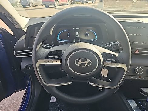 New 2026 Hyundai Elantra SE image 16