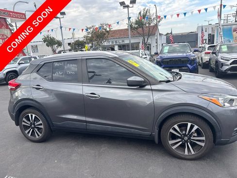 Used 2019 Nissan Kicks SV w/ Exterior Package FWD image 3