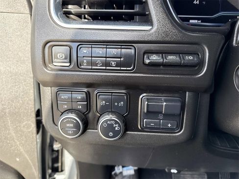 Used 2023 Chevrolet Suburban High Country w/ Max Trailering Package image 12
