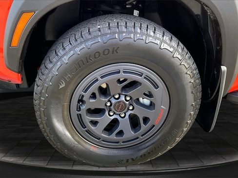 Used 2025 Nissan Frontier PRO-4X w/ Tow Package image 9