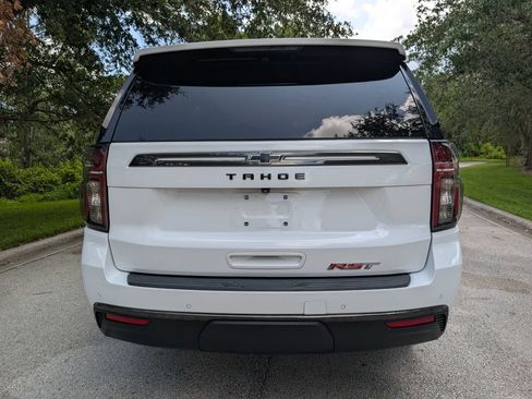 Used 2021 Chevrolet Tahoe RST w/ Luxury Package AWD/4WD image 7