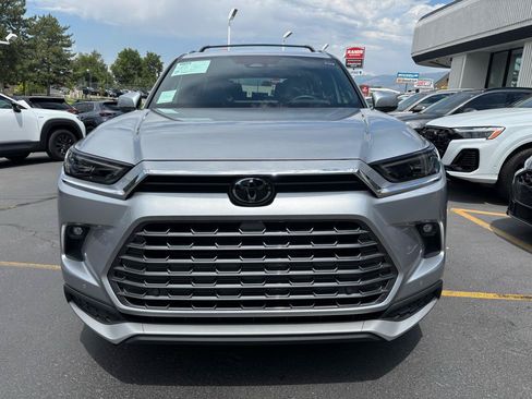 Used 2024 Toyota Grand Highlander AWD Hybrid image 12