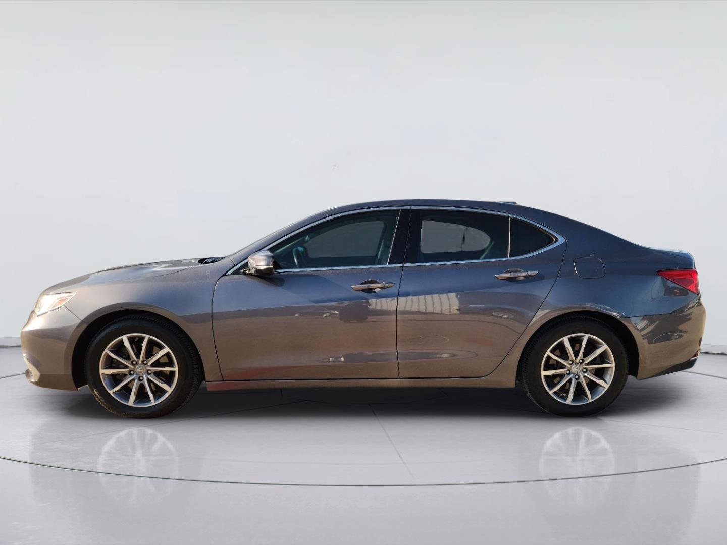 Used 2020 Acura TLX w/ Technology Package FWD image 4